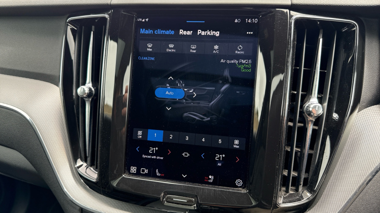 Volvo Xc60 2.0 B5P R DESIGN 5dr AWD Geartronic Petrol Estate